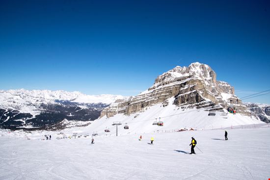 Madonna di Campiglio - Inverno 4 Madonna di Campiglio @AdobeStock.com 